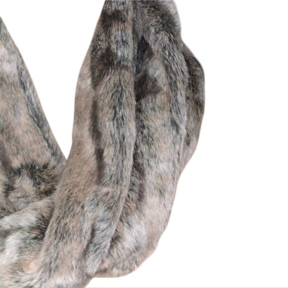 Cozy and Soft Elegant Faux Fur Infinity Scarf - Brown Tan Black Grey - Picture 3 of 5